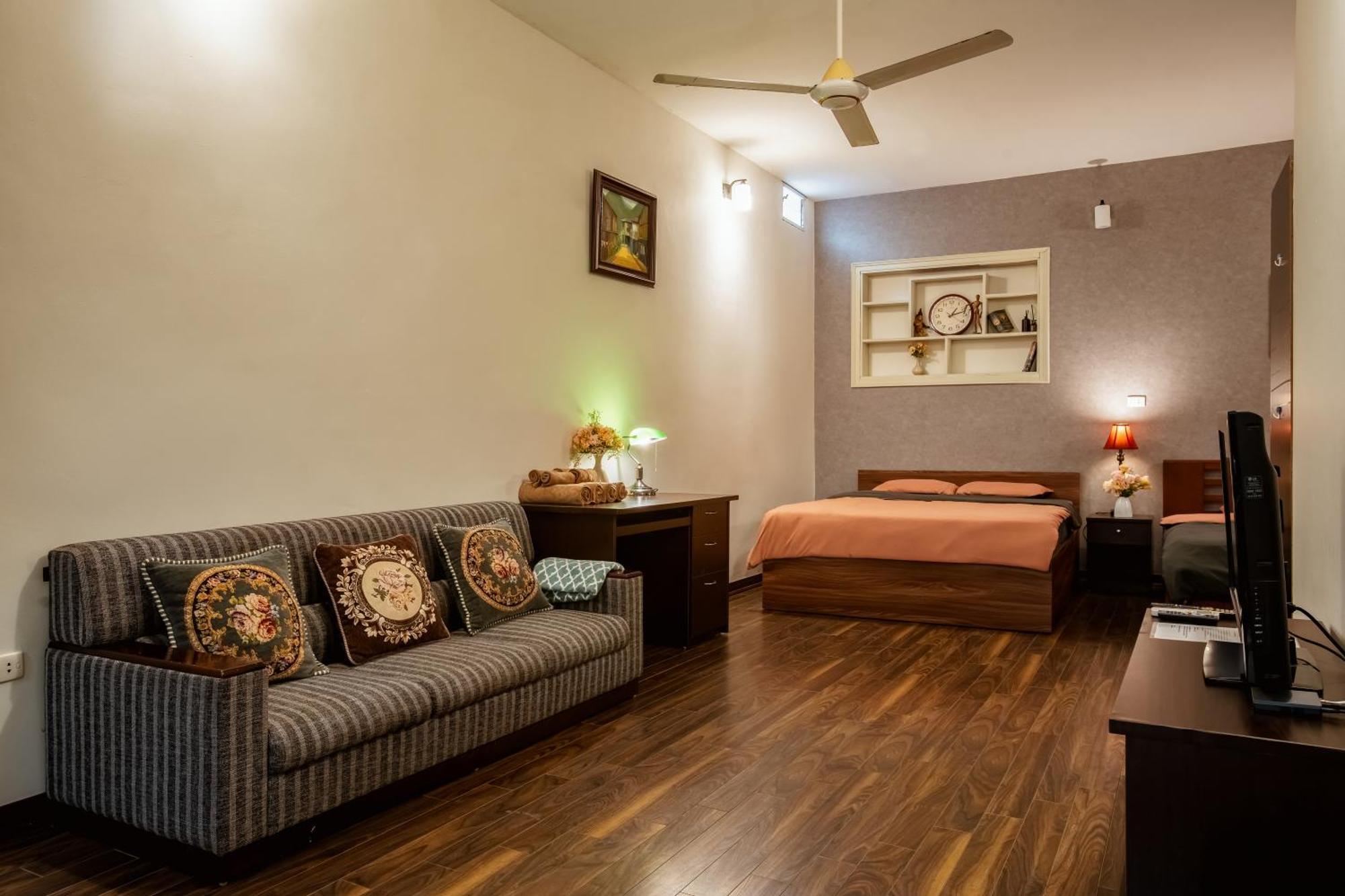 Hidden Gem Homestay 2 Hanoi Buitenkant foto