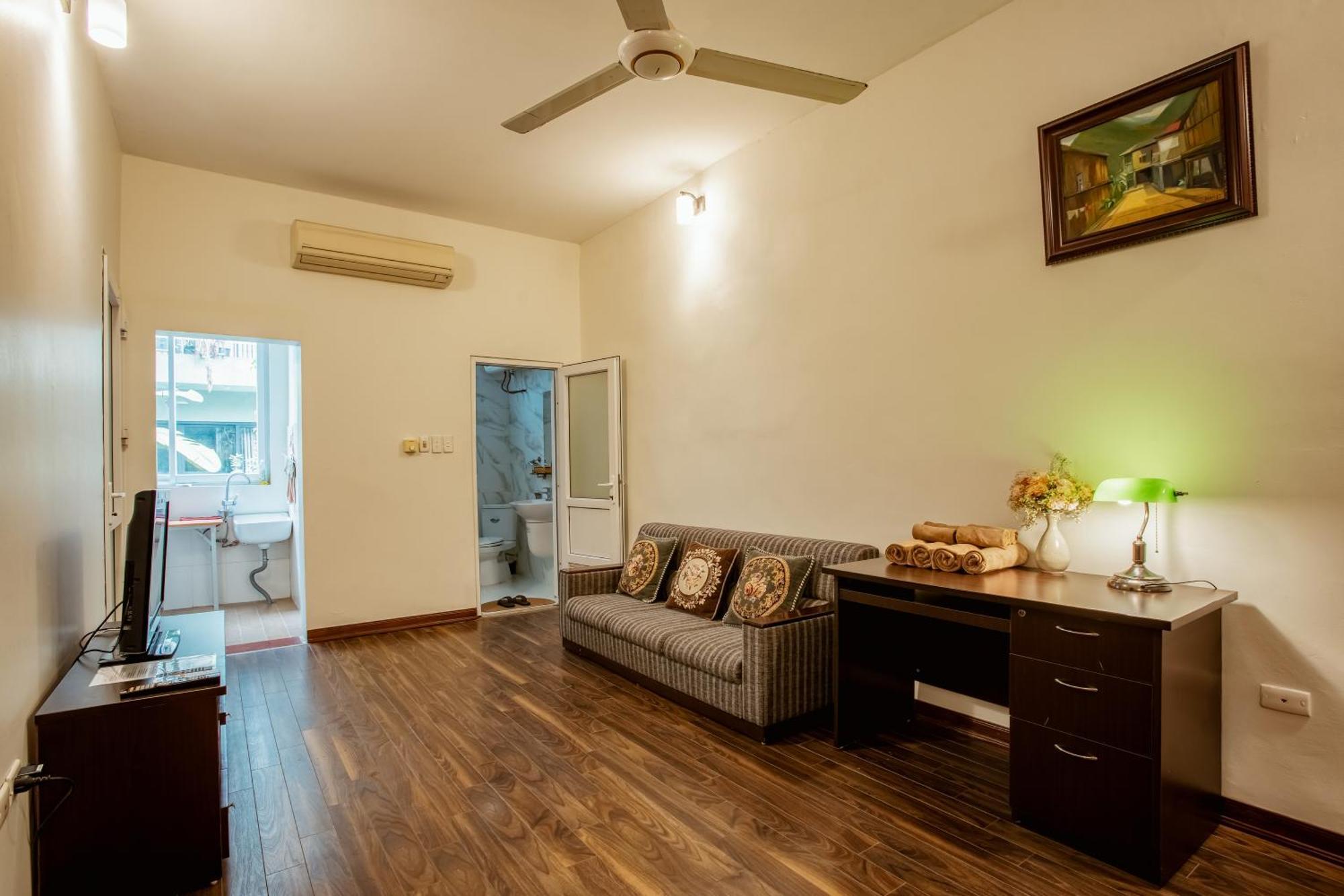 Hidden Gem Homestay 2 Hanoi Buitenkant foto